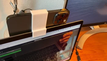 Зажим для iPhone 14 Pro