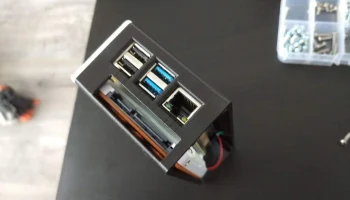 Корпус Raspberry Pi 4 с креплением для 2,5-дюймового жесткого диска (SSD) 1