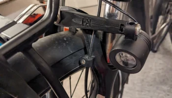 Крепление арки передней амортизационной вилки Aventon...... 2