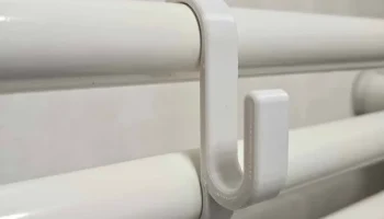 Крючок для полотенца на радиатор в ванную........ 1