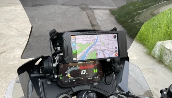Корпус телефона BMW Navigation Carplay своими руками.......