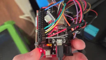 Рюкзак ESP32 для крепления на монтажной плате для экрана .. 3