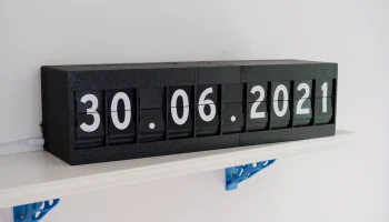 Дисплей с разделенным клапаном 2