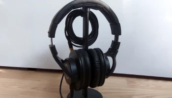 Держатель кабеля подставки для наушников......