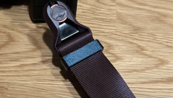 Держатель ремешка для Peak Design Slide Lite......