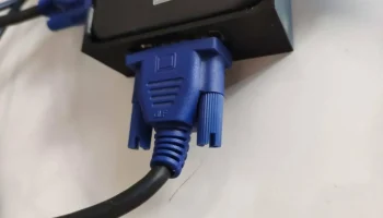 Вертикальный держатель переключателя VGA + USB x4/x2 KVM.... 2
