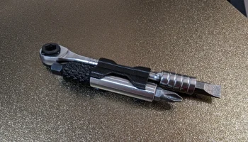 Зажим для ракеты Topeak с храповым механизмом и отверткой...