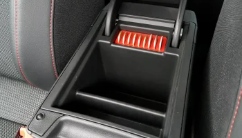 Монетница VW Seat Leon 5F (центральный подлокотник) 50 карат