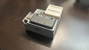 Держатель для аккумулятора и зарядного устройства Emax 1S.. 5