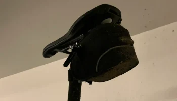 Минималистское крепление AirTag под седлом для специализи... 5