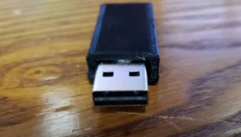 крышка USB-накопителя