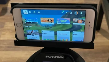 Крепление для телефона для велотренажера Schwinn IC4 2