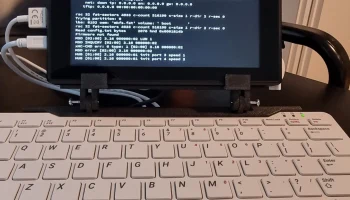 Держатель экрана Pi 400 для 7-дюймового HDMI-дисплея Wavesha