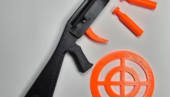 Игрушечный дробовик, напечатанный на 3D-принтере - пружин..