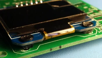Монтажные выступы для 1,3-дюймового OLED-дисплея............ Монтажные выступы для 1,3-дюймового OLED-дисплея............