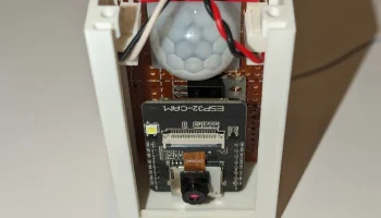 Корпус для ESP32 Cam + PIR-датчика 1