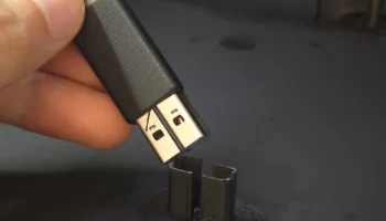 Печатный корпус для USB-накопителей...... 1