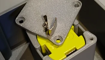 Коробка для проекта батареи Ryobi 3