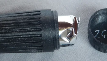 Verschraubbare Dose f&uuml;r 120 Mittelformat Film im Ripp-Des... 1