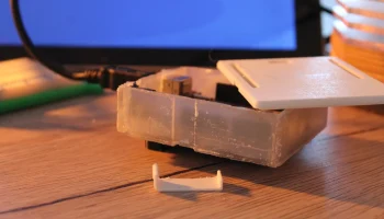 Корпус Arduino Uno, отлитый напрямую из эпоксидной смолы ... 3