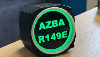 Индикатор состояния AZBA: 3D-дисплей для столов и клубов....