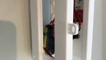 Caja Carril din para Pantalla и Placas DIY esp32 1