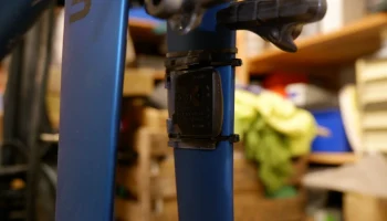 Улучшенное крепление для передатчика скорости Sigma Sport... 2