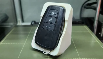 Брелок для ключей Тойота 2