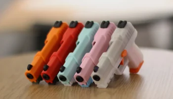 Брелок FN Five-seveN Fidget - игрушка с подвижным механиз...