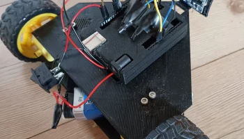 Роботер с Ultraschallsensor 1