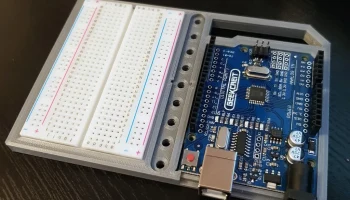 Лоток для Arduino Uno + маленькая макетная плата............