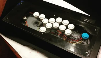 Бесклеевая лицевая панель Hori RAP4 Kai............