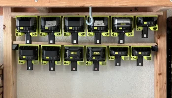 Ryobi 18V Battery Mount 1
