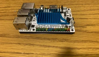 Легкая безвинтовая подставка Le Potato/Pi 3......