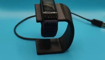 Подставка для зарядки Fitbit Charge 5