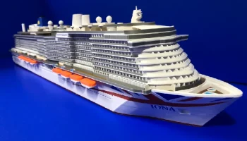 Круизный лайнер P&O Иона 7