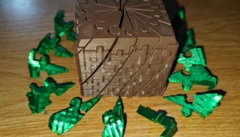 Блок травы Minecraft Twisty Fidget 6