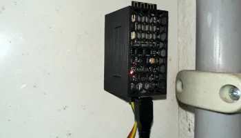 Просторный корпус ESP32, магниты снизу, DHT11, 4 вывода D.. 1