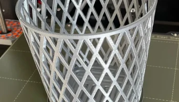 Trash can