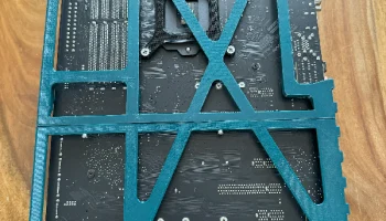 Лоток для материнской платы ATX, состоящий из двух частей... 1