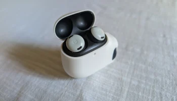 Чехол для трекера Pixel Buds Pro + Moto Tag 1