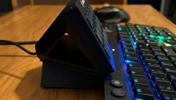Угловая стойка/подставка Stream Deck Mk.2 Угловая стойка/подставка Stream Deck Mk.2