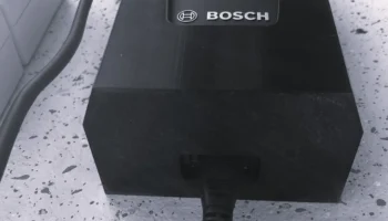 Держатель зарядного устройства Bosch eBike BPC3400 4A... 1