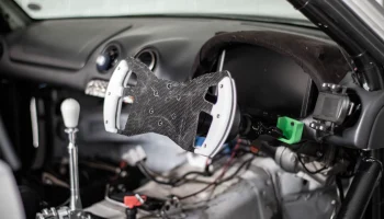 Рулевое колесо Formula/GT3 из углеродного волокна и лампа... 2