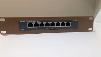 ТП-Линк TL-SG108 | TL-SG108PE | TL-SF1006P Крепление в 10... 1