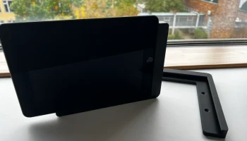 Настенное крепление для iPad Mini 4