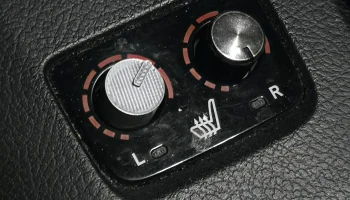 Ручка управления подогревом сидений (Toyota Avalon 2013-2...