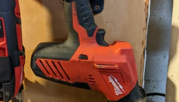 Крепление/держатель для сверла Milwaukee M18......... 7