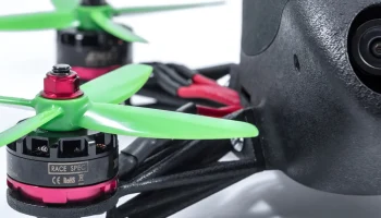 Гоночный дрон FPV 9