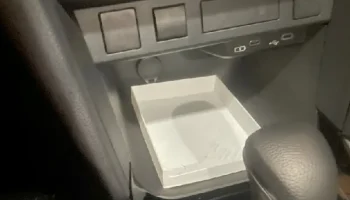 видео в сумке Yaris Cross